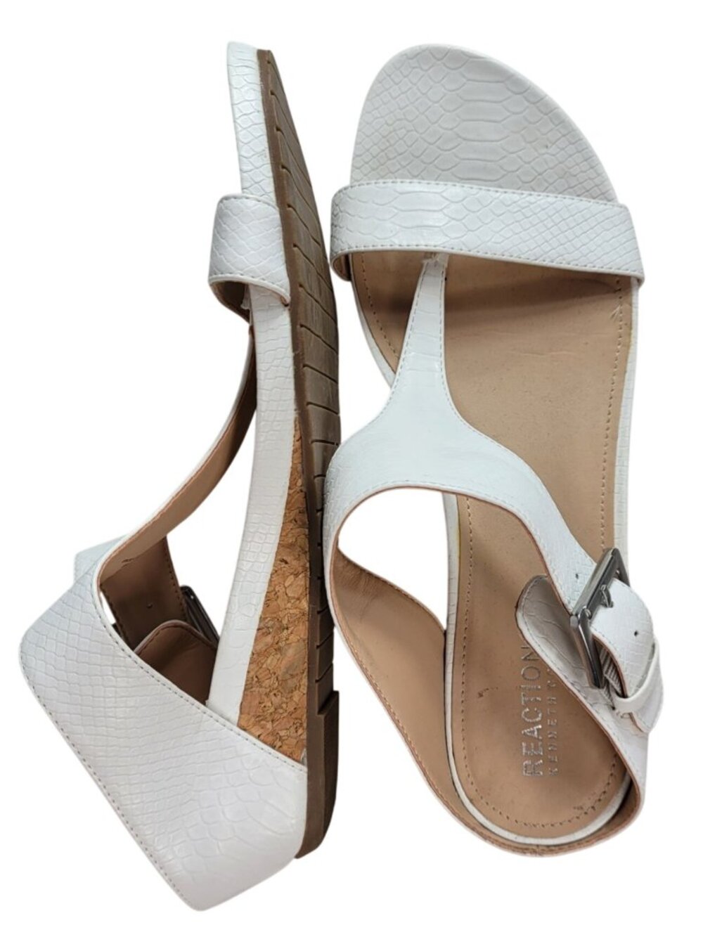 Reaction Kenneth Cole Great Buckle Thong Sandals White SZ 10M T Strap Cork Wedge